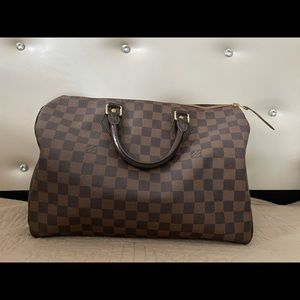 Louis Vuitton Damier Speedy 35